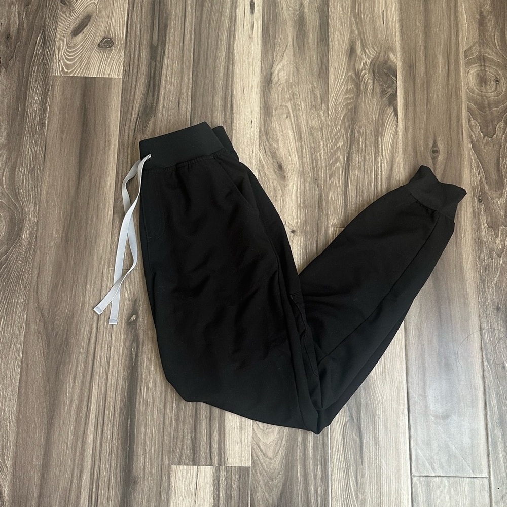 FIGS high waisted Zamora jogger scrub pant